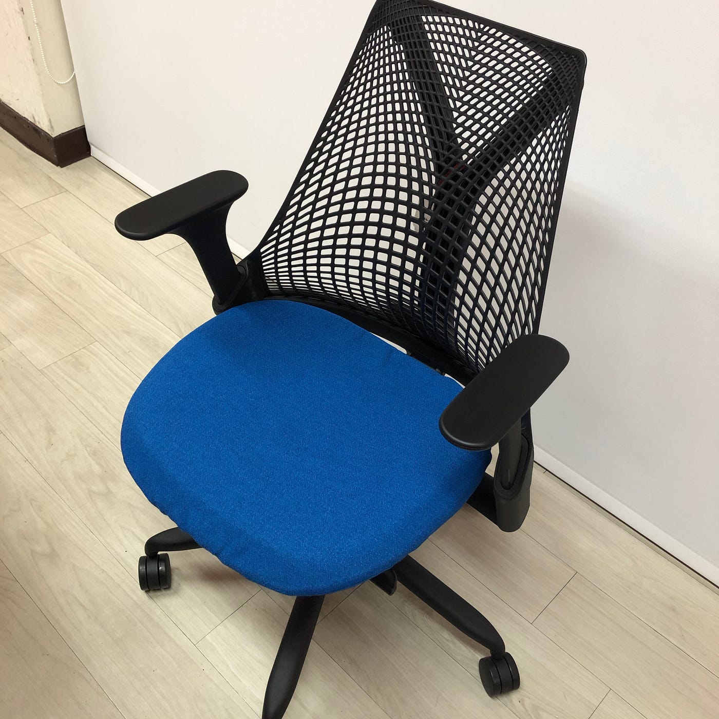 Herman Miller SAYL 椅